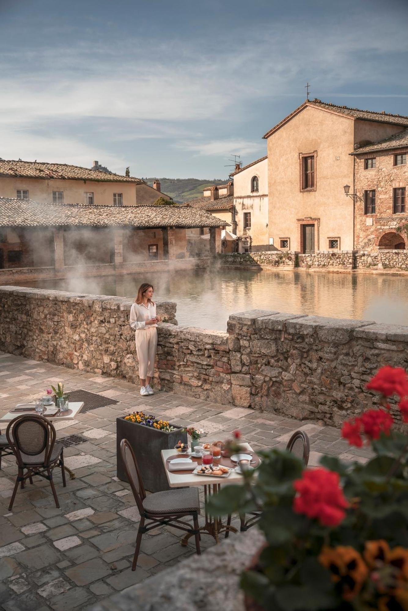 Albergo Le Terme Баньо-Віньоні Екстер'єр фото